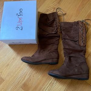 Size 8 New Brown Boots by 2LipsToo